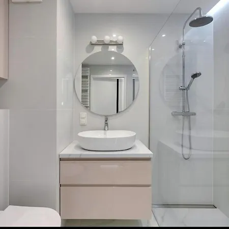 Nude & Glam Nadmotlawie Danzica