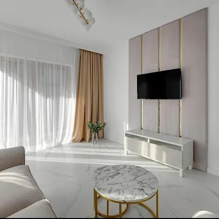 Nude & Glam Nadmotlawie *